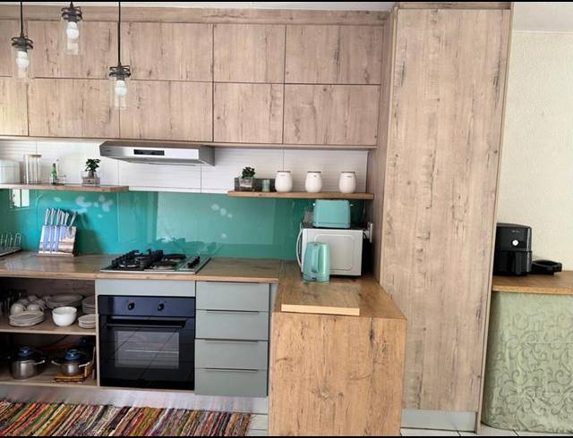 2 BEDROOM TOWNHOUSE FOR SALE IN OAKDENE